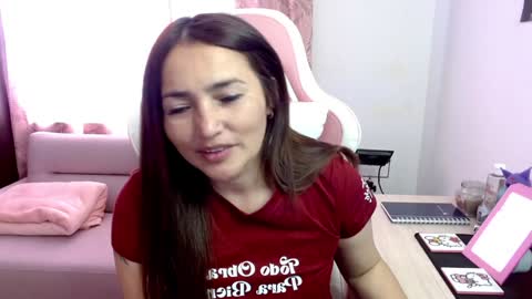 Snapshot of evagrays chatting on 02/06/25, 07:07 Eva online show from 02/06/25, 07:07