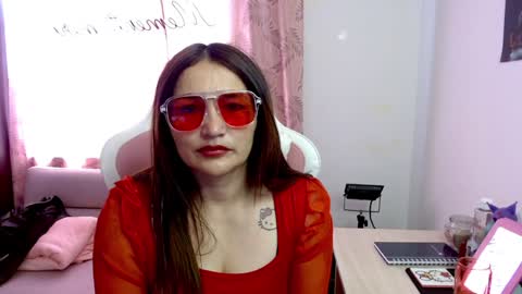 Snapshot of evagrays chatting on 02/08/25, 04:36 Eva online show from 02/08/25, 04:36