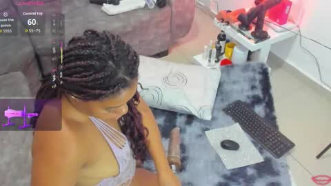 evahalston online show from 11/05/25, 01:05