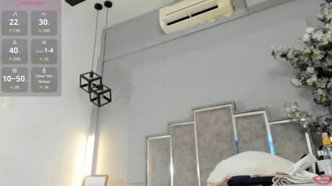 evahalston online show from 04/18/26, 12:42