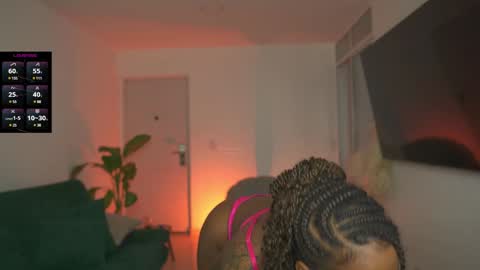 Snapshot of evajacksss_ chatting on 12/14/24, 10:18 evajacksss_ online show from 12/14/24, 10:18