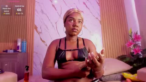 EvaJohnss online show from 12/03/25, 12:47