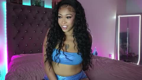 Eva online show from 11/13/25, 06:56