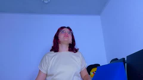 Snapshot of evaluna_02 chatting on 05/03/26, 01:50 evaluna_02 online show from 05/03/26, 01:50