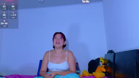 Snapshot of evaluna_02 chatting on 05/27/26, 12:13 evaluna_02 online show from 05/27/26, 12:13