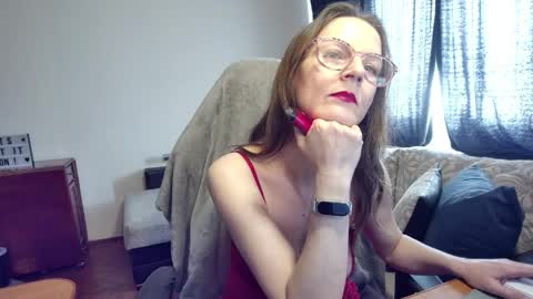 Snapshot of evamoon1 chatting on 04/25/26, 02:58 Eva Moon online show from 04/25/26, 02:58