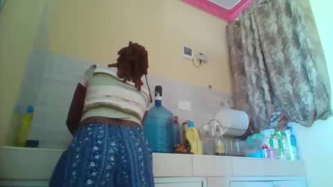 evamyler online show from 09/17/25, 11:12