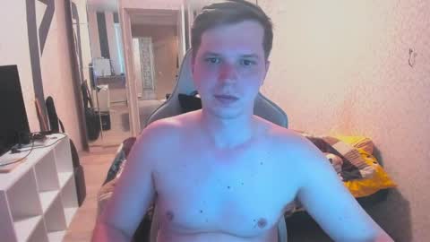 Snapshot of evan_boomer chatting on 06/05/26, 03:29 evan_boomer online show from 06/05/26, 03:29