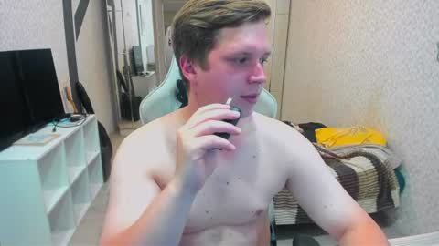 Snapshot of evan_boomer chatting on 07/10/26, 02:41 evan_boomer online show from 07/10/26, 02:41