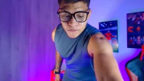 EVAN GREY online show from 09/17/25, 02:35