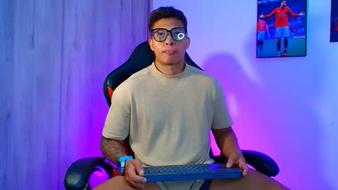 EVAN GREY online show from 10/10/25, 03:05