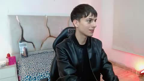 evan_tay online show from 02/24/26, 03:04