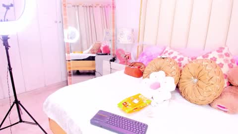 evangelin_ts online show from 12/04/25, 01:42