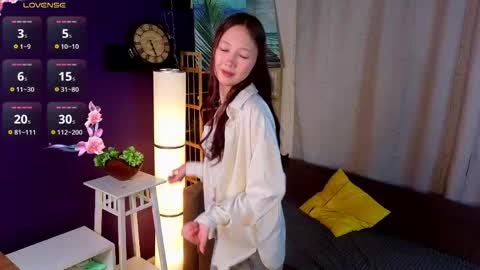Hello im Lia online show from 05/05/26, 04:15