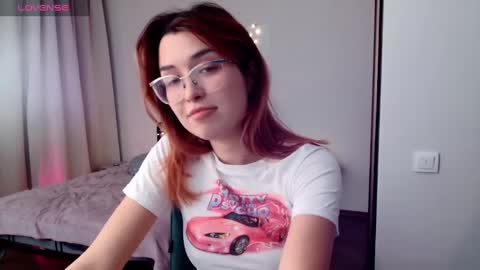 Snapshot of evangeline_lawrence chatting on 12/14/24, 12:44 Annice online show from 12/14/24, 12:44