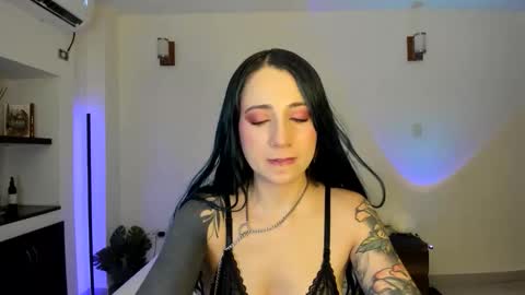 Evangeline online show from 05/22/26, 11:43