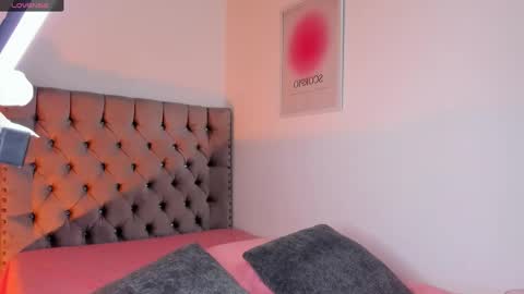 Eva Olimpo online show from 04/19/26, 12:43