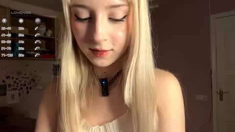 Eva online show from 11/12/25, 07:42