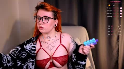 Moon online show from 11/12/25, 08:26