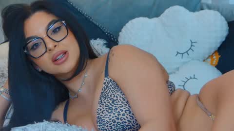 evareyss online show from 02/06/25, 09:53