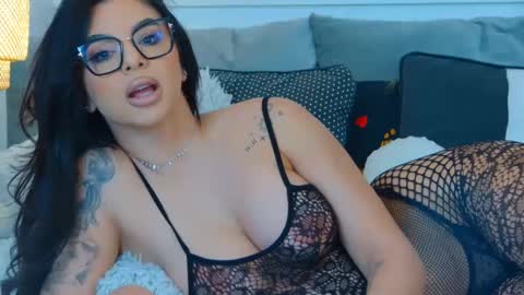 evareyss online show from 02/09/25, 06:33