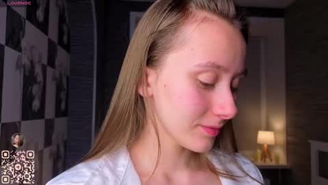 Eva online show from 12/17/25, 07:09