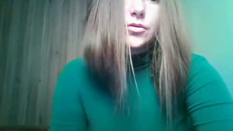 evasapples2026 online show from 06/02/26, 03:47