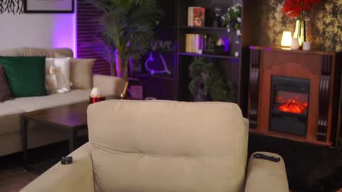 Eva online show from 01/21/25, 02:22