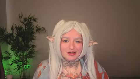 Snapshot of evathewitcher chatting on 06/20/26, 02:14 EvaTheWitcher online show from 06/20/26, 02:14