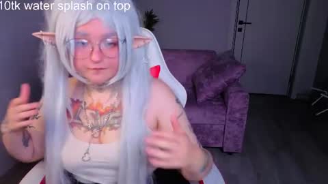 Snapshot of evathewitcher chatting on 07/09/26, 01:42 EvaTheWitcher online show from 07/09/26, 01:42