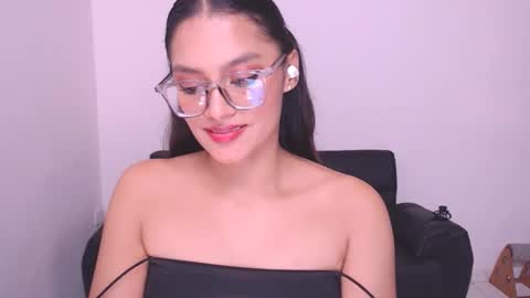 Snapshot of eve_rox18 chatting on 12/02/24, 05:26 Eve Rox18 online show from 12/02/24, 05:26