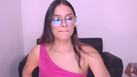 Snapshot of eve_rox18 chatting on 12/05/24, 06:33 Eve Rox18 online show from 12/05/24, 06:33