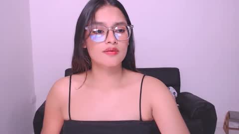 Snapshot of eve_rox18 chatting on 12/23/24, 08:11 Eve Rox18 online show from 12/23/24, 08:11