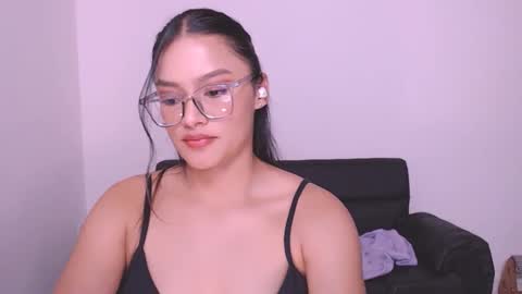 Snapshot of eve_rox18 chatting on 01/25/25, 03:09 Eve Rox18 online show from 01/25/25, 03:09