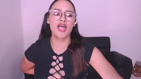 Snapshot of eve_rox18 chatting on 01/29/25, 03:54 Eve Rox18 online show from 01/29/25, 03:54