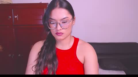 Snapshot of eve_rox18 chatting on 09/10/25, 10:26 Eve Rox18 online show from 09/10/25, 10:26