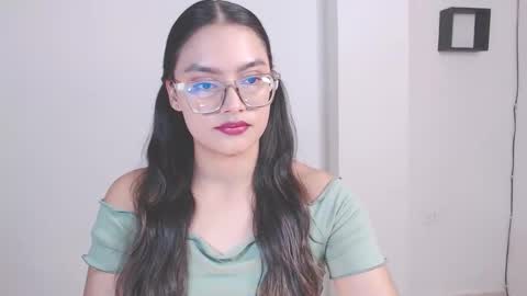 Eve Rox18 online show from 12/15/25, 10:47