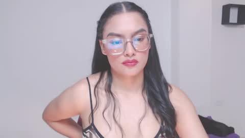 Snapshot of eve_rox18 chatting on 04/28/26, 11:21 Eve Rox18 online show from 04/28/26, 11:21