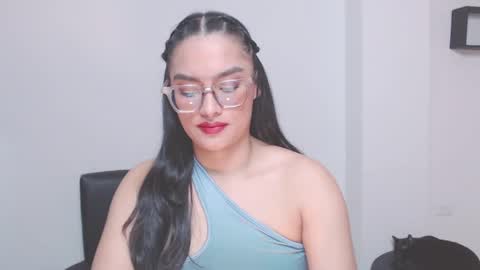 Snapshot of eve_rox18 chatting on 05/17/26, 09:44 Eve Rox18 online show from 05/17/26, 09:44