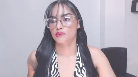 Snapshot of eve_rox18 chatting on 05/18/26, 11:21 Eve Rox18 online show from 05/18/26, 11:21