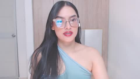 Snapshot of eve_rox18 chatting on 06/03/26, 07:00 Eve Rox18 online show from 06/03/26, 07:00
