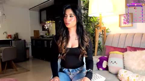 Snapshot of eveekendal_ chatting on 11/19/25, 11:38 Eve online show from 11/19/25, 11:38