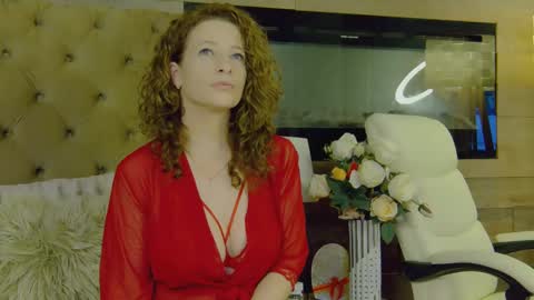 EveHamilton online show from 01/19/25, 07:37