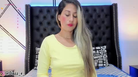 Snapshot of evelin_diaz_ chatting on 01/04/25, 03:39 Evelin online show from 01/04/25, 03:39