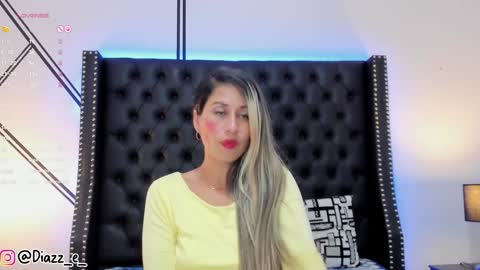 Snapshot of evelin_diaz_ chatting on 01/04/25, 06:40 Evelin online show from 01/04/25, 06:40