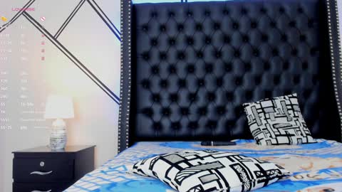 Snapshot of evelin_diaz_ chatting on 01/09/25, 03:44 Evelin online show from 01/09/25, 03:44