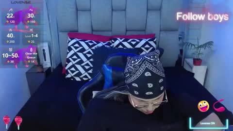 evelin zaens online show from 11/22/25, 05:50