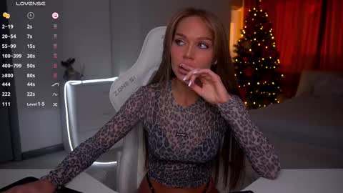 Evelina online show from 12/17/25, 10:32