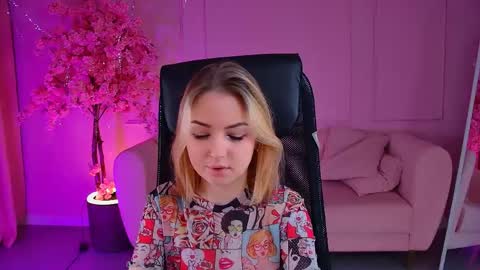 Snapshot of evelinakitty chatting on 06/01/26, 09:00 Evelina online show from 06/01/26, 09:00