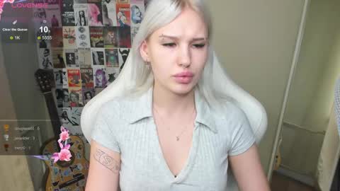 Snapshot of evelinalu chatting on 05/31/26, 01:36 Evelina online show from 05/31/26, 01:36